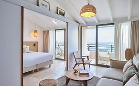 Hotel Les Roches Brunes  4*
